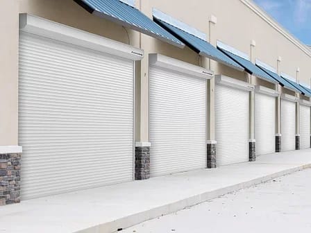 Рольставни витринные взломостойкие из экструдированного профиля Doorhan RHE58M